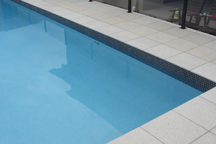 Click to return to the previous page CMC365 Fusion mosaic pool tile shown in situ